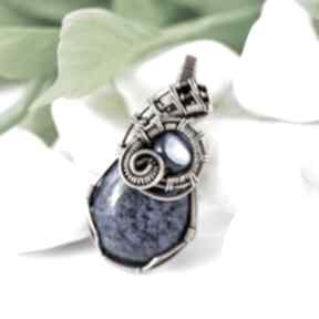 Wisiorek z lapis lazuli i masą perłową wisiorki blue pearl art, miedziany, wiere wrapping