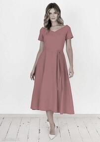 trapezowa midi, suk181 malina lanti urban fashion długa, odkryte ramiona, różowa sukienka
