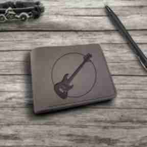 Prezent dla gitarzysty - muzyka personalizowany skórzany męski portfel z luniko leather goods