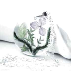 Unikat na prezent - srebrny długi duży naszyjnik z roślinami w żywicy naszyjniki silvella