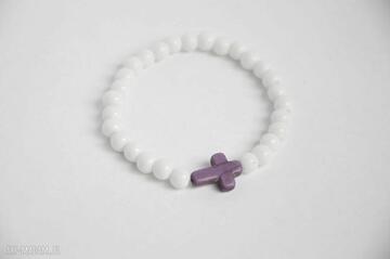 Bracelet by sis: fioletowy krzyż w białych koralach, kamienie, biały, prezent, fiolet