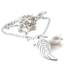 Srebrny naszyjnik z perłą cudosfera kobiecy, srebro, elegancki, delikatny