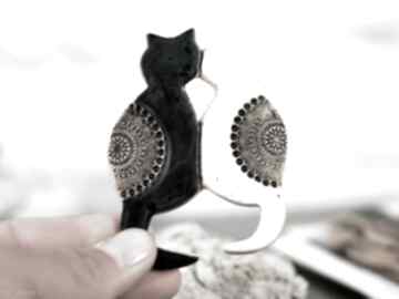 Czarny kot i biały - magnes na lodówkę magnesy fingers art, prezent, ceramiczny