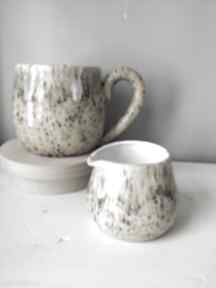 Kubek z ceramika kate maciukajc ceramiczny, do herbaty, użytkowa, kawy, dzbanuszek
