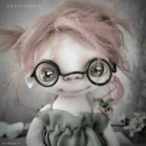 Ruda w okularach artystyczna lalka dekoracje e piet kolekcjonerska, dziewczynka, szmacianka