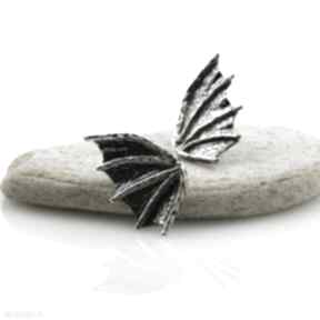 Kolczyki smocze dragon wings z ciemnego srebra bellamente surowe srebrne, designerskie