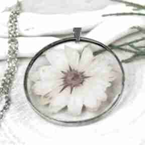 z kwiatów w cynowej ramce z422 naszyjniki herbarium jewelry biżuteria z kwiatami - prawdziwe