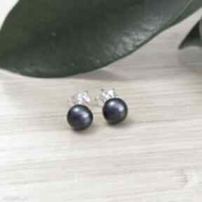 Granatowe nori perełki, perły naturalne, sztyfty, delikatne, kolczyki, srebrne