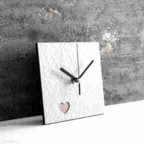 Zegar z - prezent na pierwszą zegary studio blureco biały z sercem, walentynki, pierszą