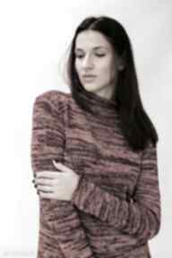 Uniwersalny damski sweter z-golfem - młodzieżowy z-wełny. Prezent dla niej. Pólgolf swetry