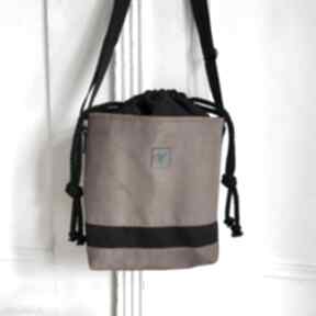 Torebka brązowa z czarnym april mnin na ramię wyczarowane, dla kobiet, crossbody bag