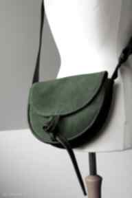 Dziewanna torebka skórzana półokrągła podkówka zielona na ramię czajkaczajka, trawiasta