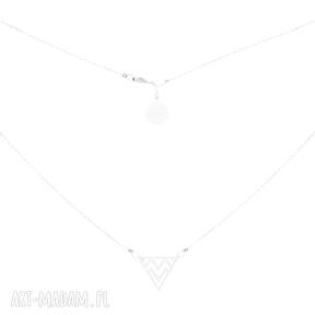 Srebrny naszyjnik z wzorzystym trójkątem sotho, zawieszka, łańcuszek, trójkąt
