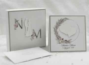 Kartka na ślub w pudełku z inicjałami pary młodej, wb 3a scrapbooking anna art and crafts