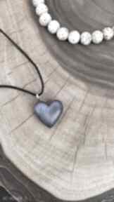 Wisiorek serce ze stabilizowanego klonu, miłość, drewniany naszyjnik wisiorki workshop mayak