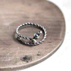 Mini hematyt pierścionek miedziany z hematytem pracownia miedzi minimalizm - na prezent