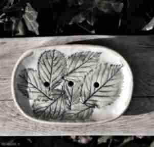 Mydelniczka ceramiczna liście malin, zielona ceramika enio art, akcesoria łazienkowe, łazienka