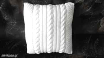 Poszewka z poduszką wełniana biała warkoczami handmade molicka, warkocze