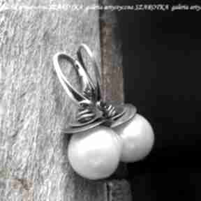 Klasyka na fali kolczyki z naturalnych pereł i srebra szarotka perła naturalna, słodkowodna