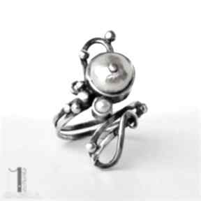 Sorbus II z srebrny miechunka pierścionek, regulowany, srebro, metaloplastyka, perły