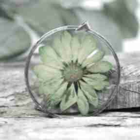Wiosenny wisior z kwiatem z350 herbarium jewelry okrągły, z naszyjnik, zielony