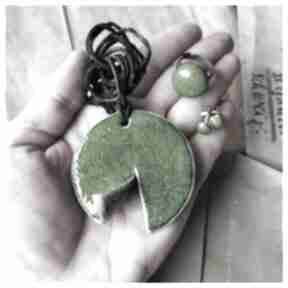 Zestaw zielonej biżuterii wisiorki wylęgarnia pomysłów ceramika, kolczyki, pierścionek, oczko