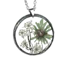 z suszonymi kwiatami, herbarium, kwiaty w z1204 naszyjniki jewelry z kwiatów, biżuteria