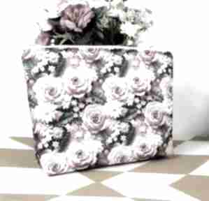 xl róże kosmetyczki gianna duża, urodziny, imieniny, kosmetyki, prezent, wyjazd