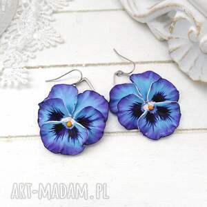 wiszące kolczyki bratki niebiesko - błękitne stal nierdzewna handmade kwiatowa