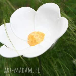 kwiat ceramiczny ogrodowy śr 17,5 cm biały - poidełko dla owadów, prezent