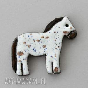 kucyk - broszka ceramiczna koń minimalizm, design, jeansy skandynawski