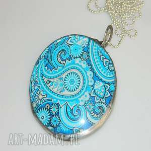 turkusowy medalion, szkło, unikatowa biżuteria metaloplastyka szklany