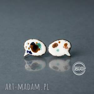 ceramiczne kolczyki sztyfty w kształcie dymka komiksowego kolorze białym