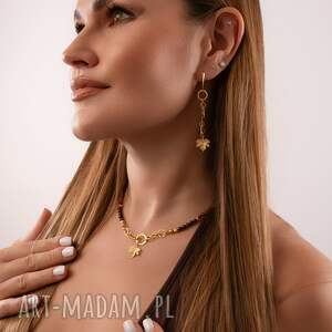 Kolczyki z granatem Liść klonu, Srebro 925 w złotym pokryciu