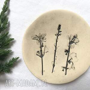 handmade ceramika malutki roślinny talerzyk