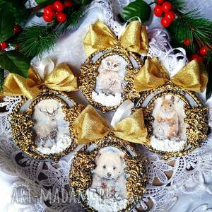 Dekoracje świąteczne zawieszki, ozdoby, choinka, prezent, święta