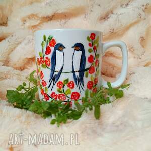 jaskółki i róże ręcznie malowany kubek 270 ml porcelana ptaki, prezent