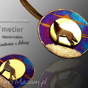 handmade wisiorki wilk tytanową nocą