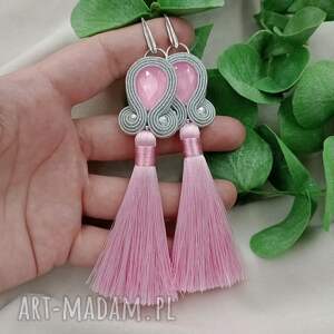 kolczyki blady róż szare z chwostami, klipsy chwosty, różowe, biżuteria