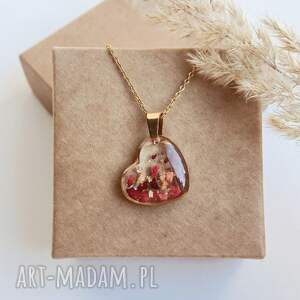 naszyjniki wisiorek z żywicy serce płatkami róży romantyczny dodatek