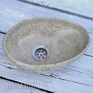 umywalka wolnostojąca ręcznie robiona z gliny