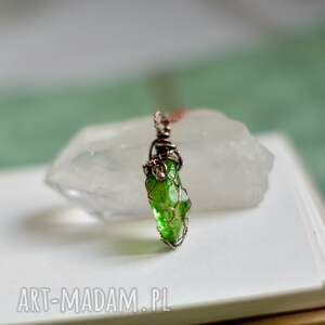zielony mały kryształ - naszyjnik z wisiorem miedzi w boho stylu, biżuteria