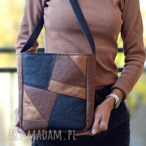 mała brązowo - czarna torebka na ramię ekoskóry