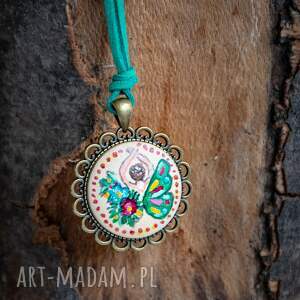 handmade wisiorki medalion malowany - motylem jestem