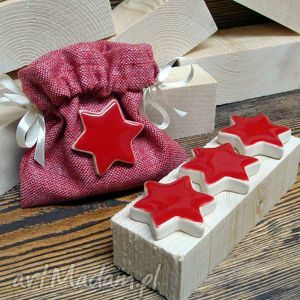 handmade ceramika czerwone gwiazdki