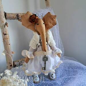 Prezent pani słoniowa na szczęście, słonik