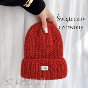 Czerwona czapka Lily z 100% wełny handmade
