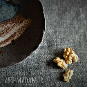 handmade ceramika mała organiczna miseczka z błękitem i bielą