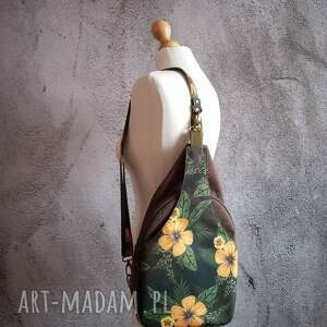 wegański plecak w kwiaty, pojemny plecak, damski do pracy, mini