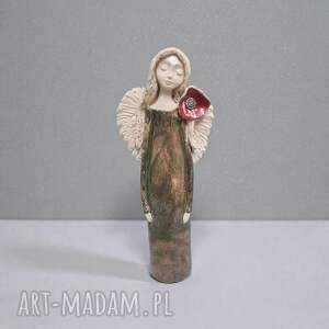 ceramika anioł z kwiatem we włosach, wykonany ręcznie